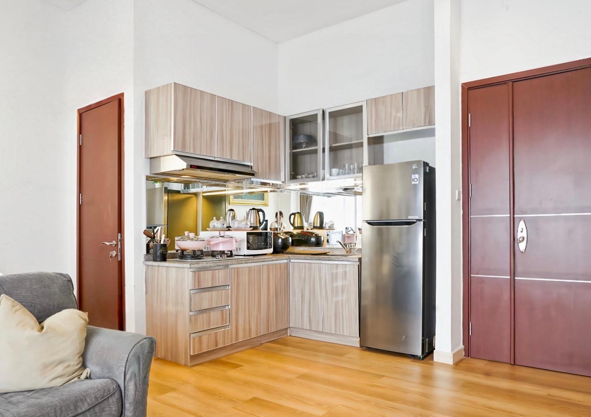 2Br Lucky Tower Residence Jakarta Old Town Top Floor Condo Экстерьер фото